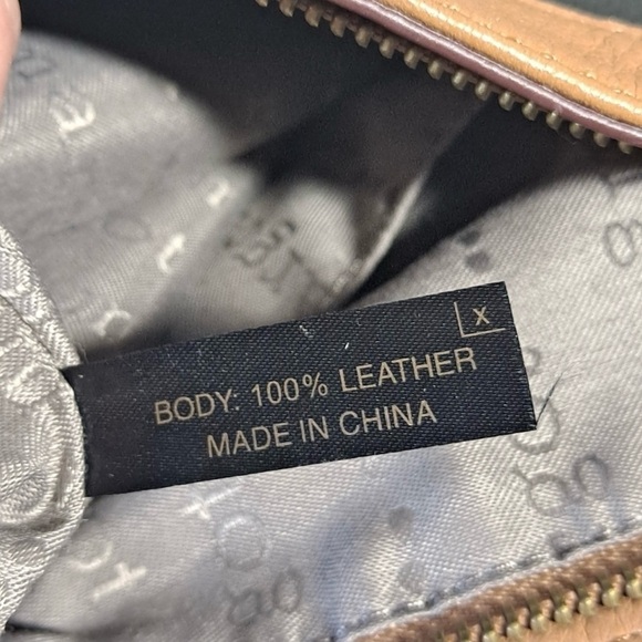 Margot New York 2 Tone Shoulder Bag, 100% Leather - Picture 7 of 11